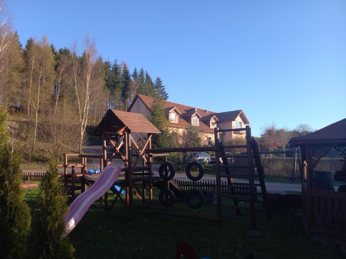 Resort Holiday Natural - Gosciniec Zacisze 切米诺 外观 照片