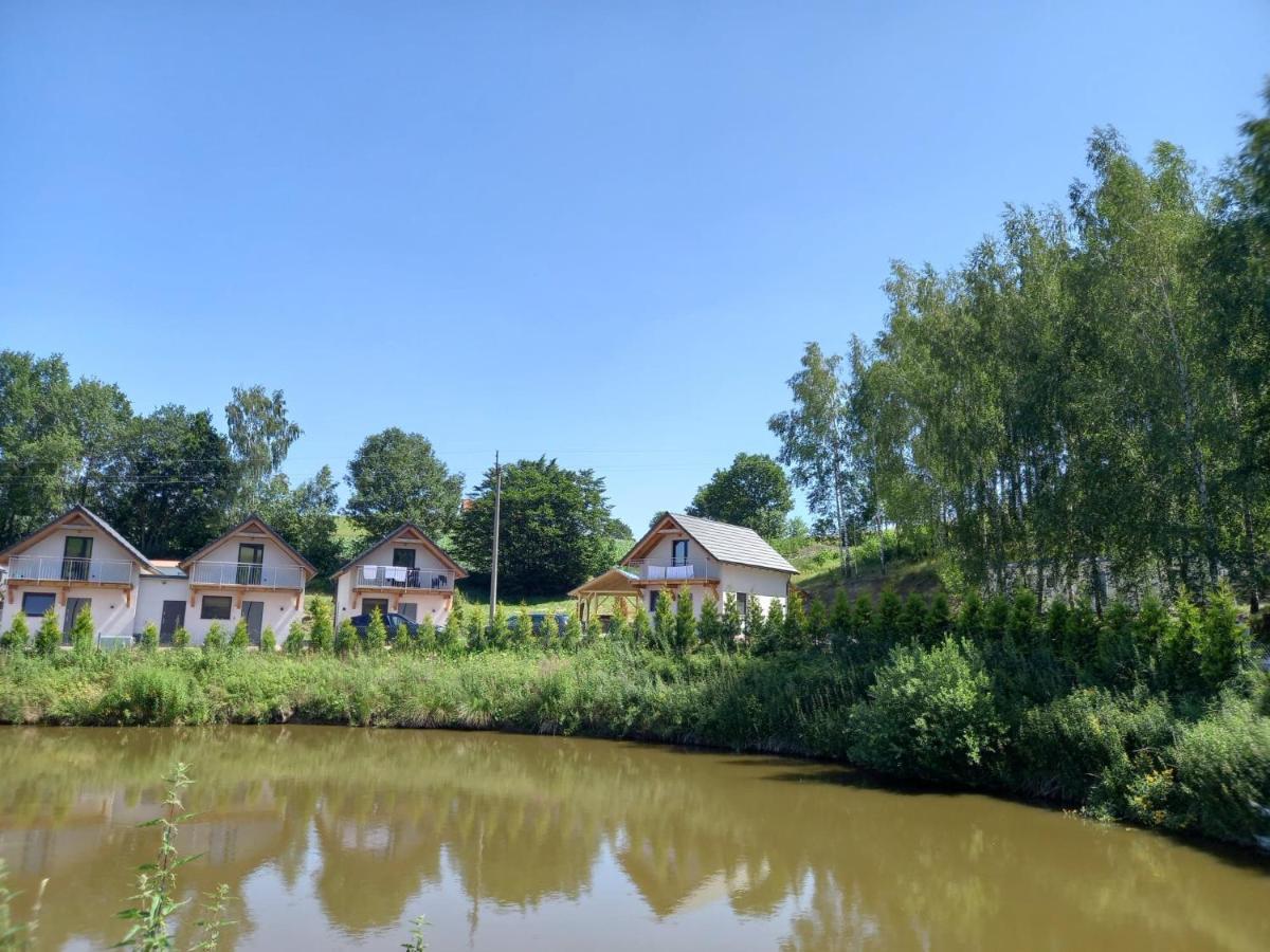 Resort Holiday Natural - Gosciniec Zacisze 切米诺 外观 照片